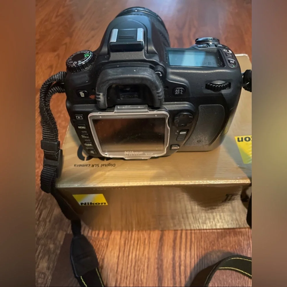 Nikon D80 digital SLR camera package.